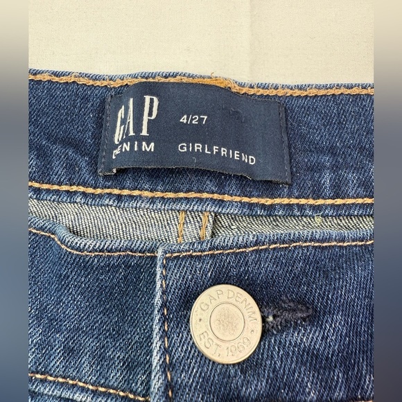 GAP Girlfriend Style Dark Wash Straight Leg Jeans Size 27 - Picture 3 of 8
